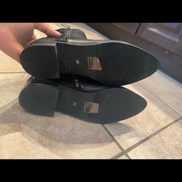 Tristan Chic Boots - Picture 4 of 5